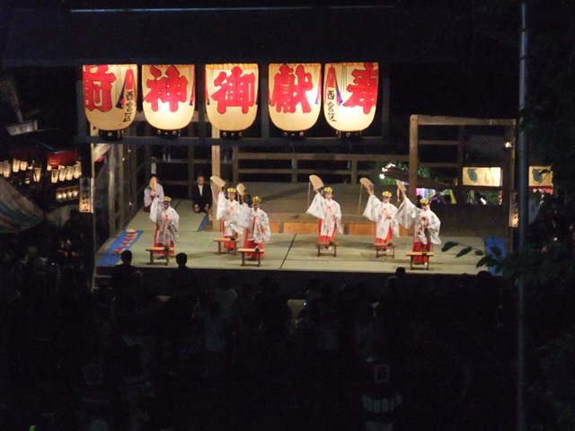 祇園甲部の舞妓さんたちが八坂神社に集結 Maiko in Gion, Kyoto